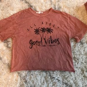 All about good vibes cropped short sleeve